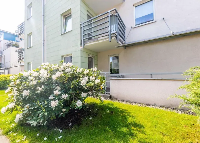 Victus Cozy Apartment With Underground Parking By Noclegi Renters